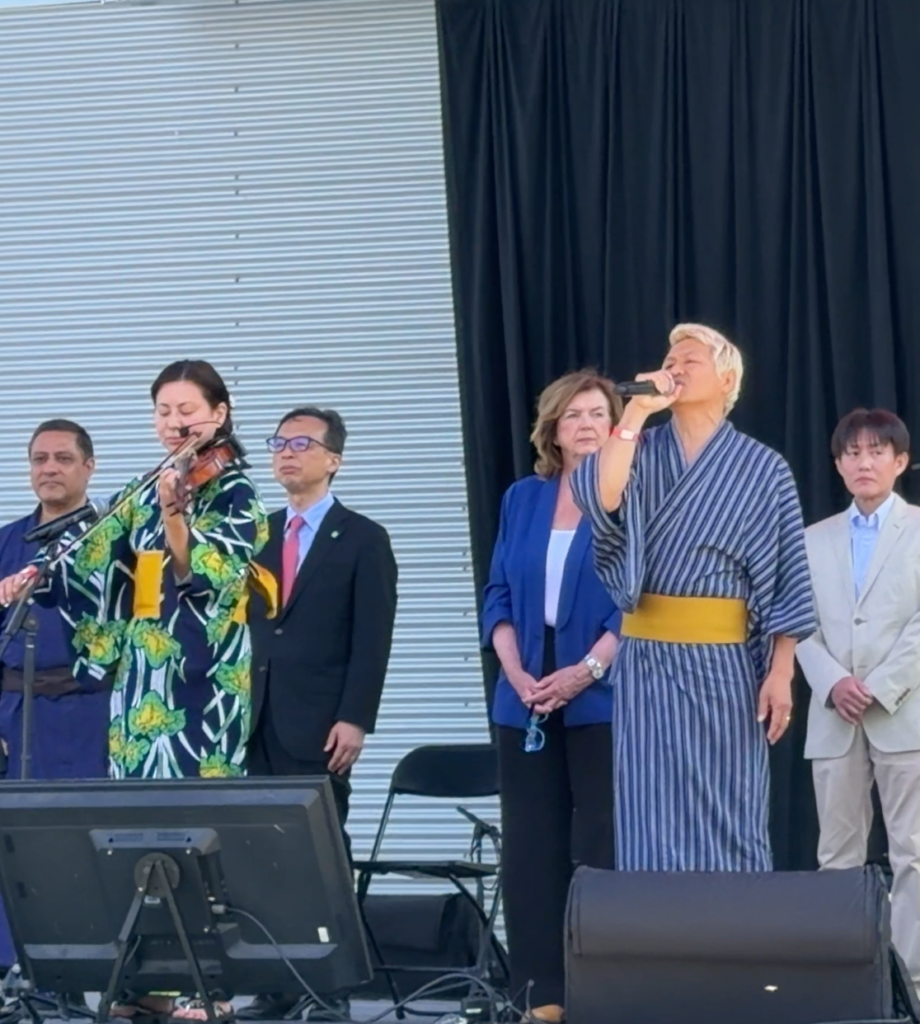 国歌斉唱